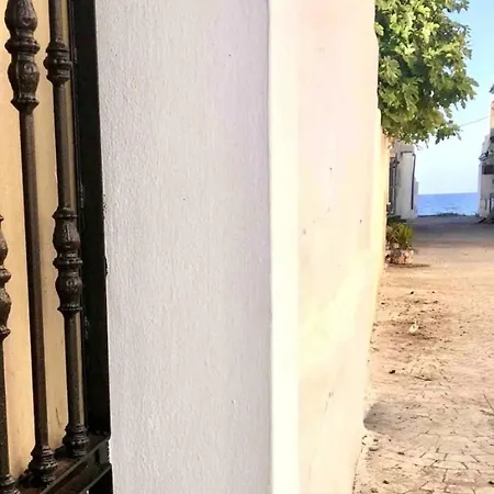 Vacation Home Meters From The Sea Oued Laou Exterior foto